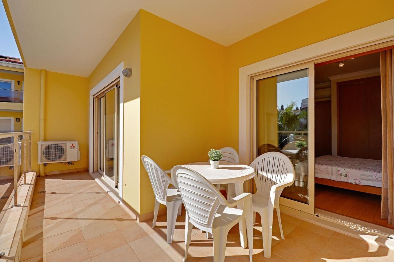 Lagos Balcony With Pool By Homing Buitenkant foto